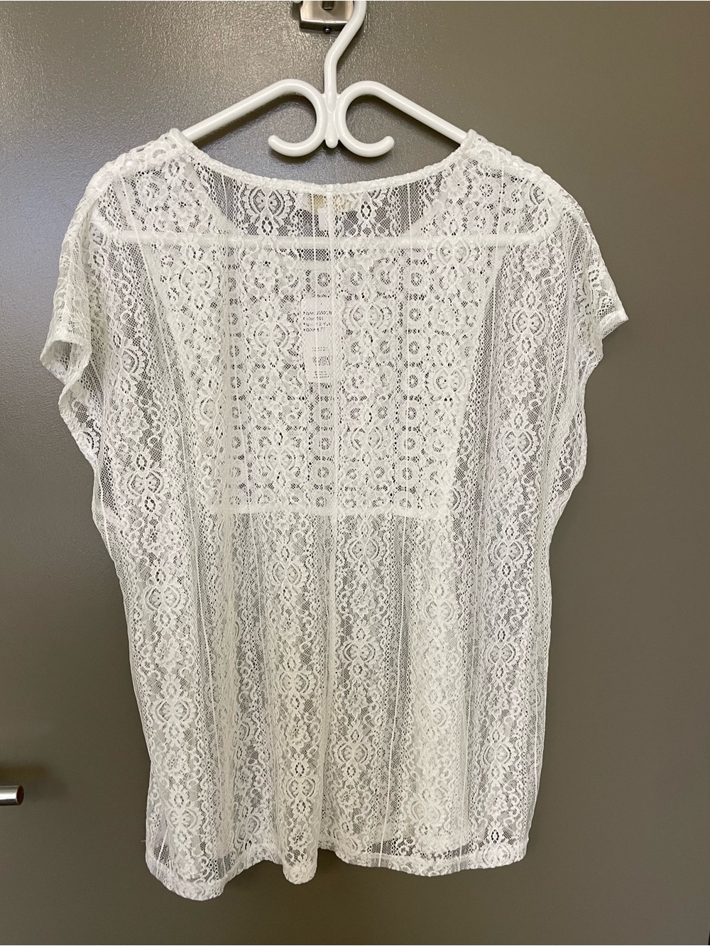 Weekend by Suzanne Betro White Lace Overlay Tunic - Picture 2 of 6
